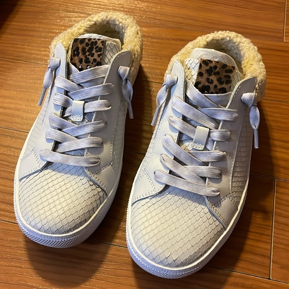 ⭐️Vince Camuto Women's Madrista Sneaker - 6 - Picture 1 of 15